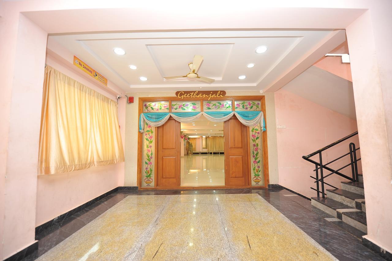 Shree Lakshmi Guest House Βιζαχαπατνάμ Εξωτερικό φωτογραφία